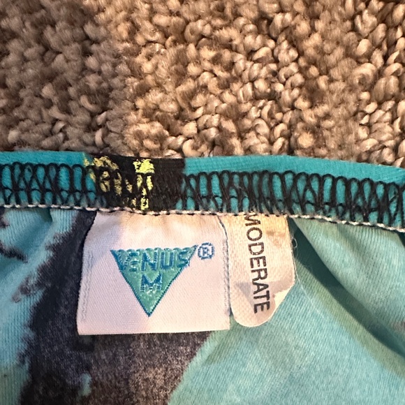 VENUS Multicolor Abstract Bikini - Picture 3 of 3